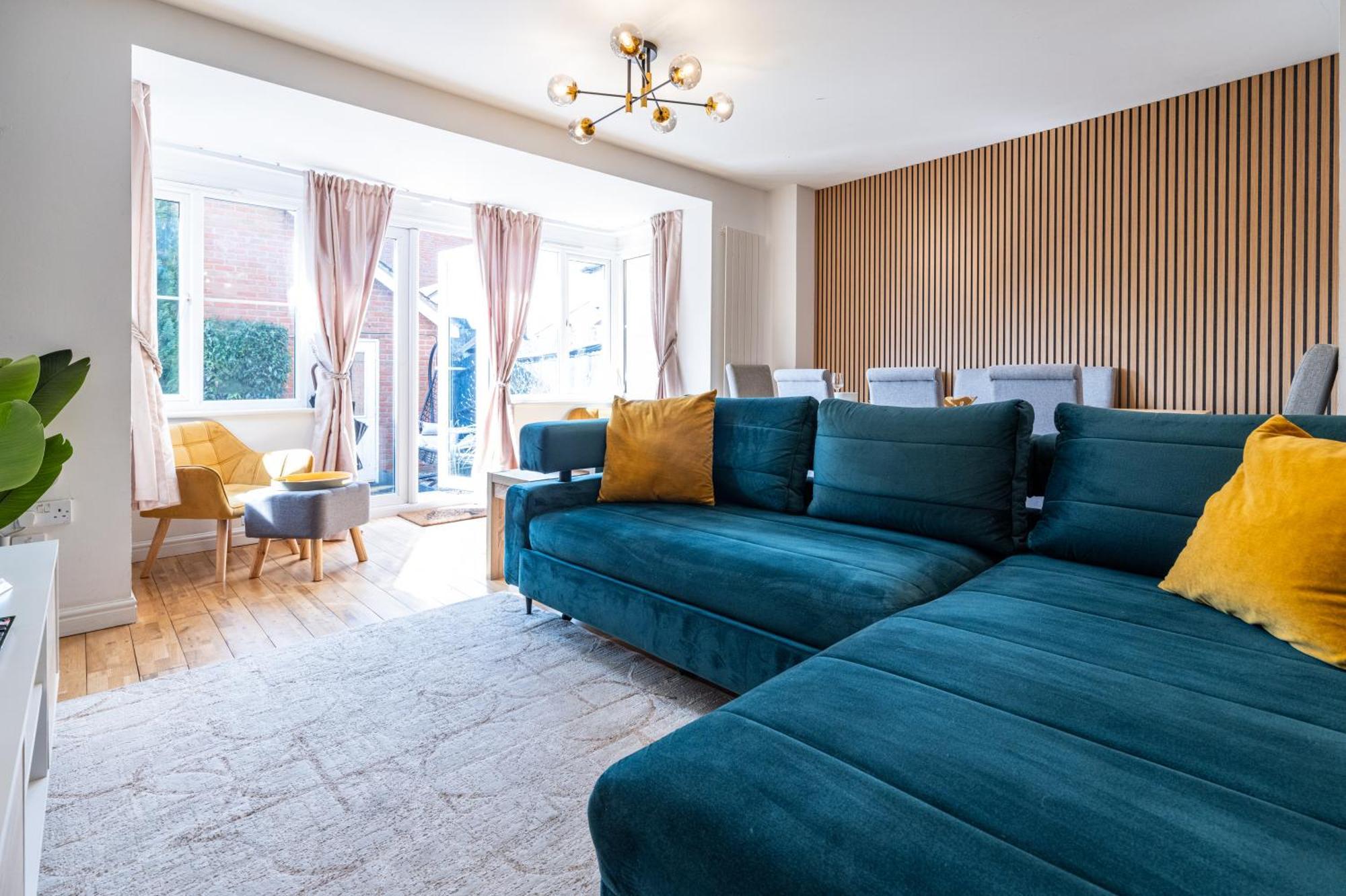 Modern And Spacious Home From Home 1 Mile From M1 - With Netflix, Prime Video, Ps5, Free Parking, Superfast Wifi, Bbq - Sleeps 11 - By Brightleap Apartments Milton Keynes Eksteriør billede